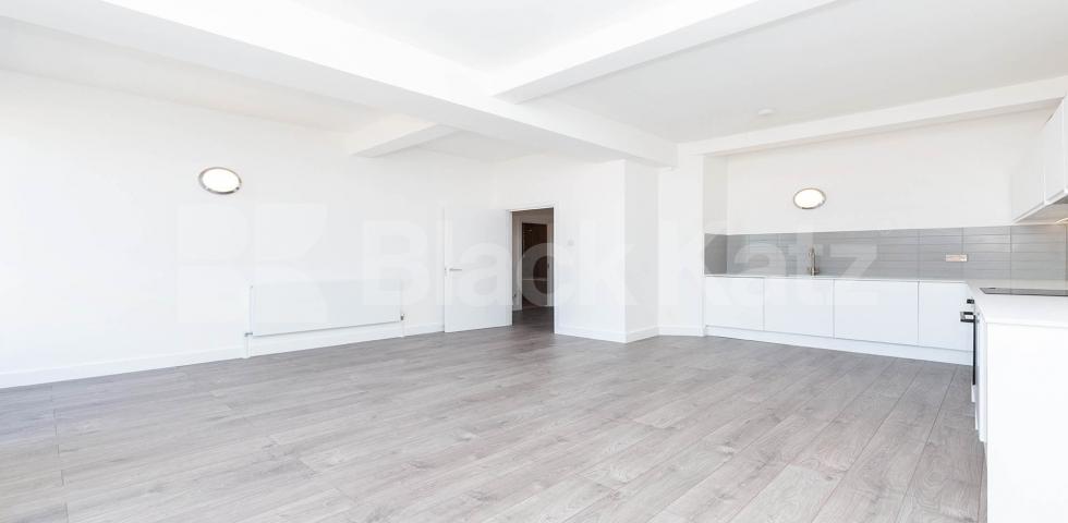 			2 Bedroom, 1 bath, 1 reception Apartment			 SPRINGFIELD HOUSE LOFTS-TYSSEN STREET, DALSTON/HAGGERSTON